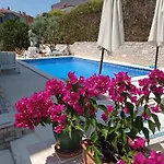 Villa Gregovica &T 2